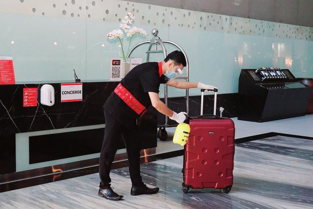 Swiss-Belhotel Mangga Besar Cakarta Dış mekan fotoğraf